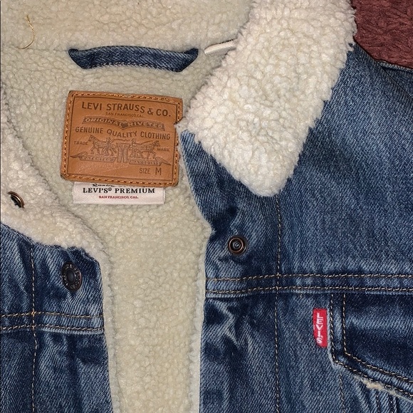 Levi’s trucker jacket - Picture 2 of 4